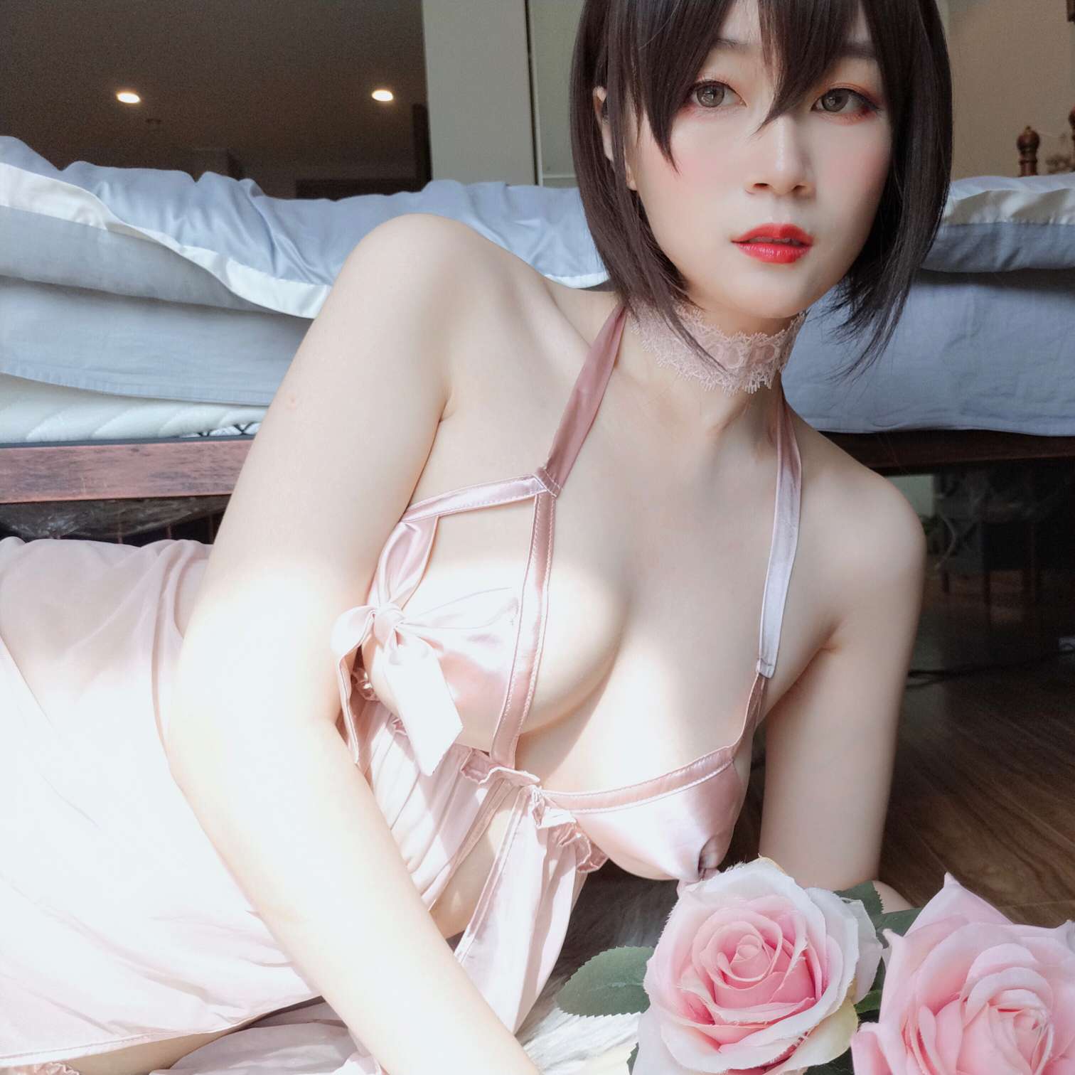 [COSER美女]小姐姐白银 – 粉色蝴蝶睡衣3 