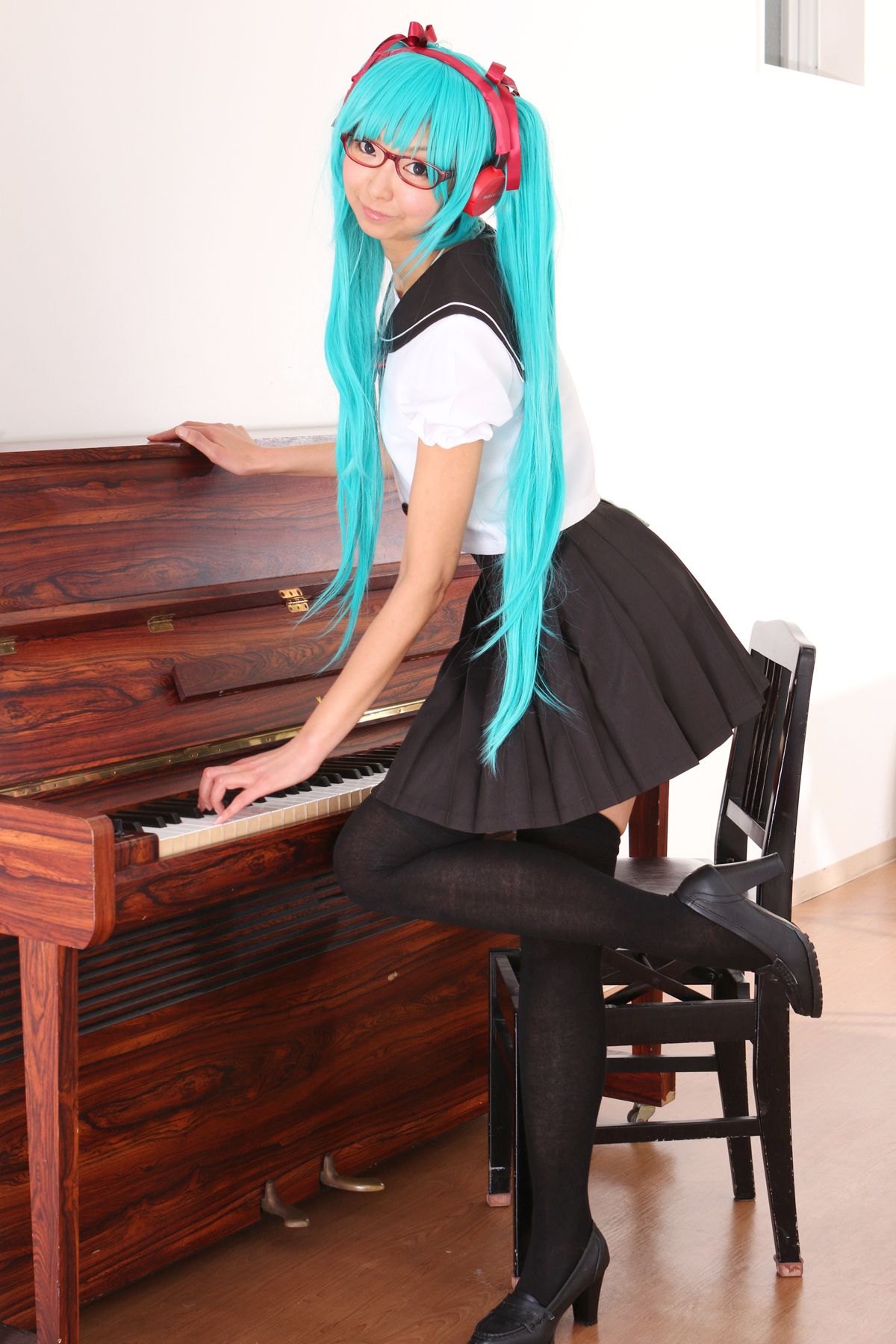 taotuhome[Cosplay套图] New Hatsune Miku from Vocaloid - So Sexy第133张