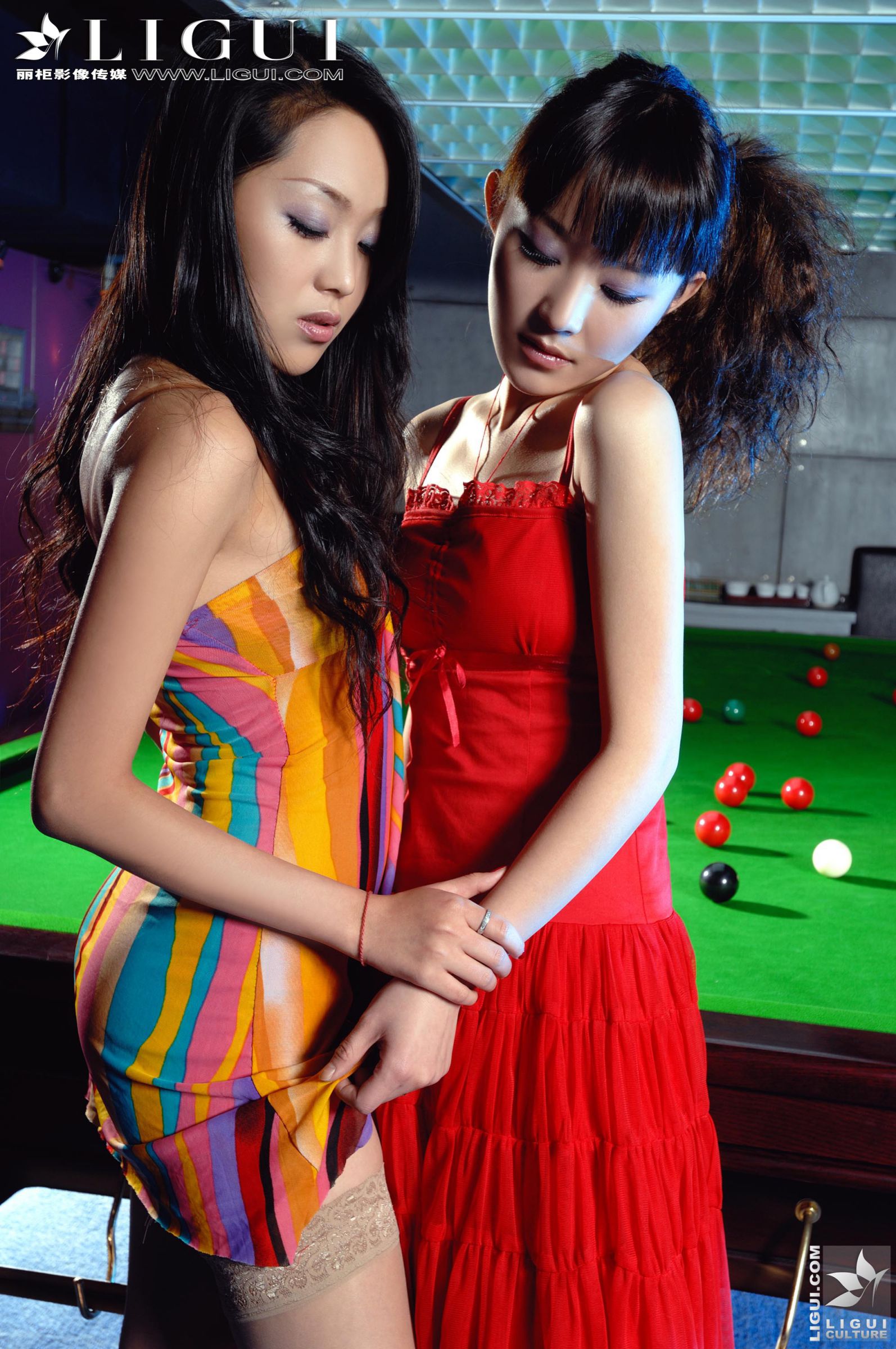 [LIGUI丽柜] Model 琳达&咪惠美 - 台球姐妹花[35P]
