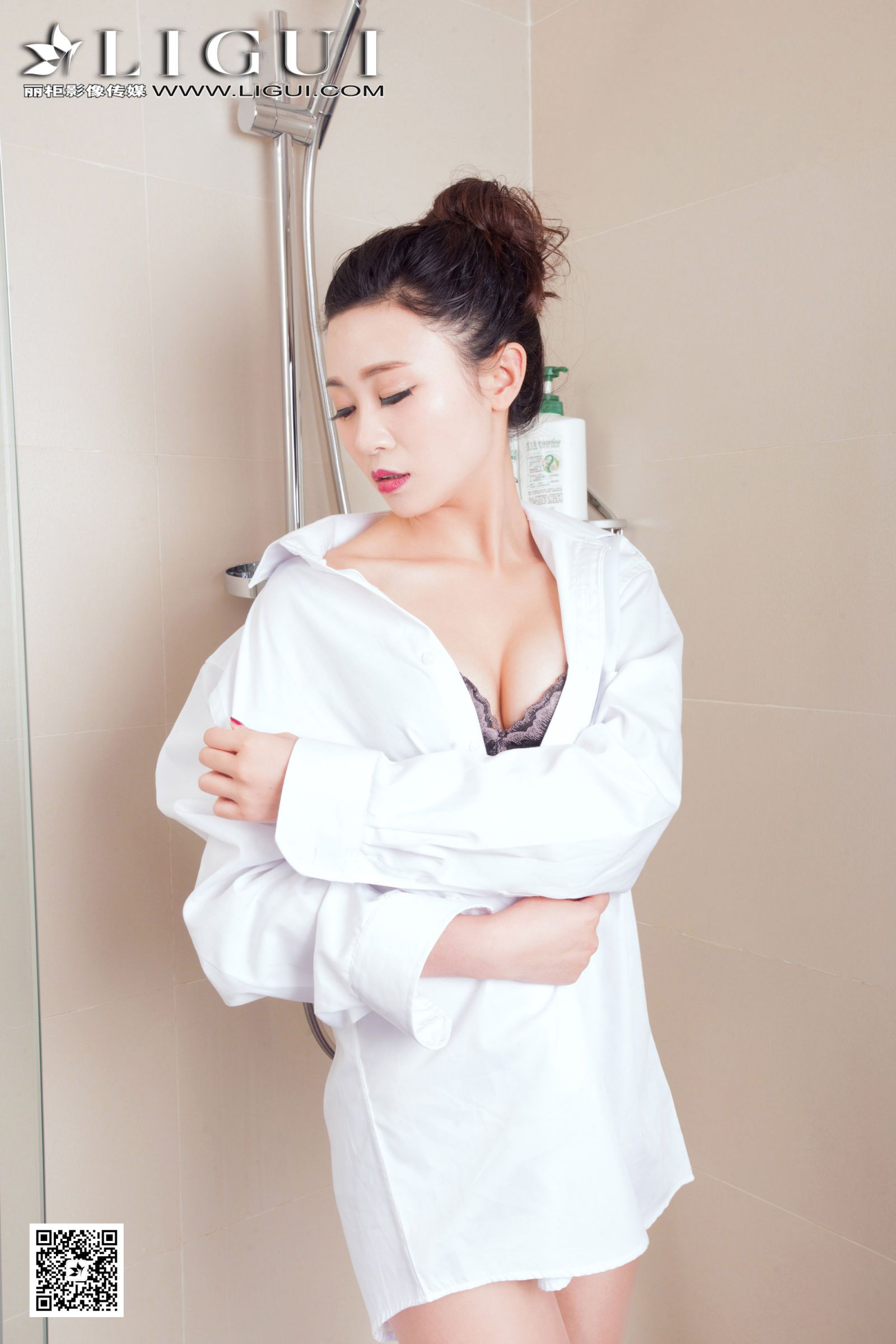 [Ligui丽柜] Model 妮可 - 浴室白衬衫湿身美足[64P]