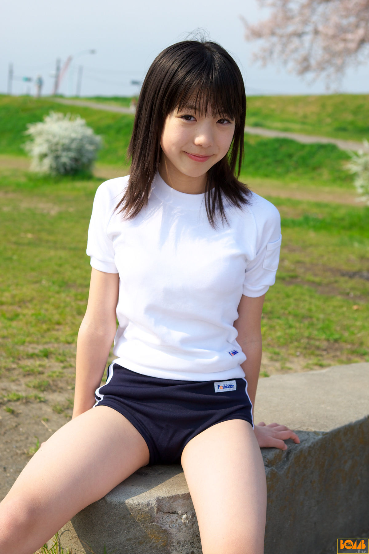 [Bomb.TV] 新実菜々子 Nanako Niimi 2008-10[36P]