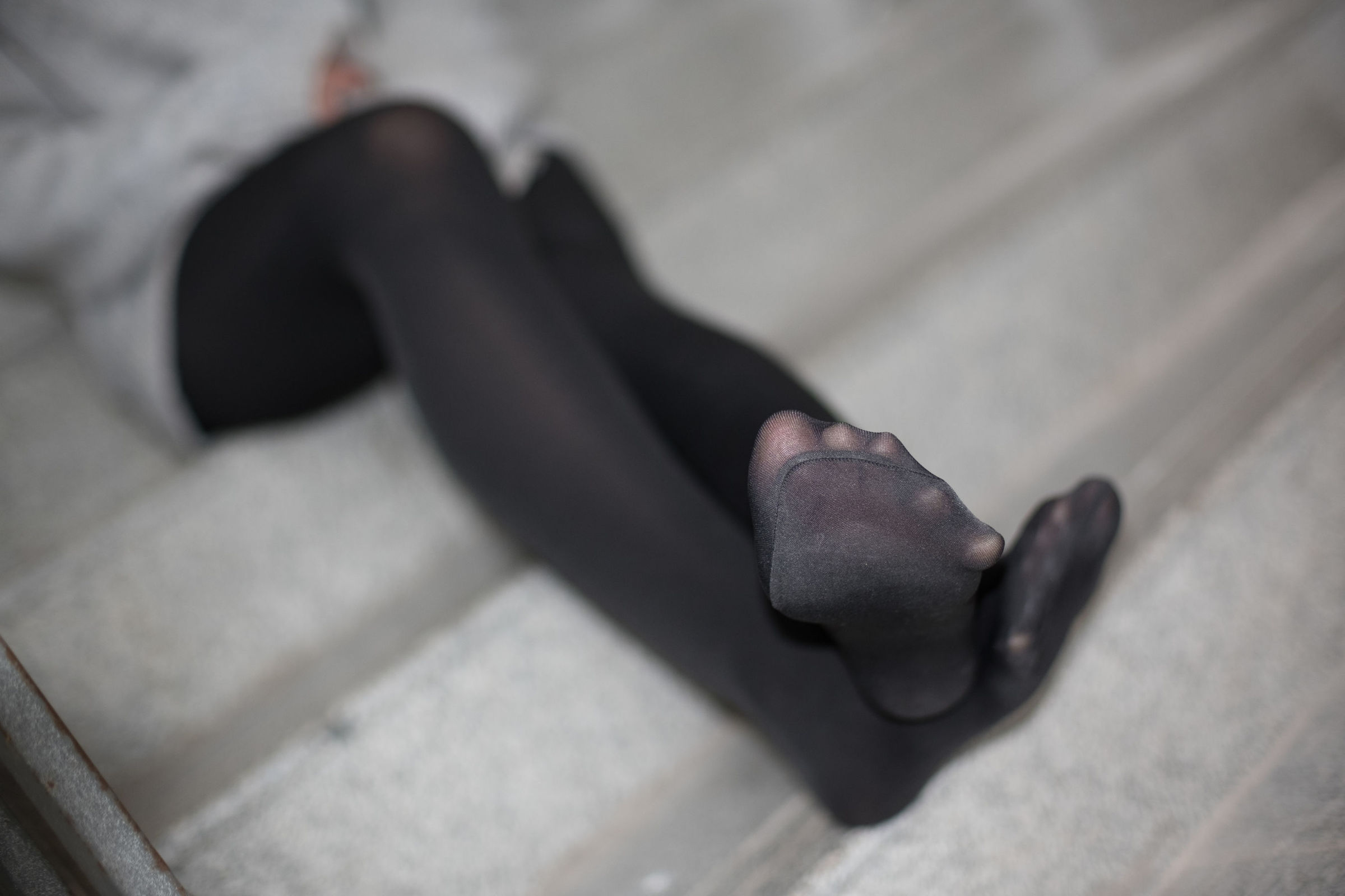 taotuhome[森萝财团] BETA-007 楼梯间的黑丝小妹 萝莉丝袜写真套图第21张