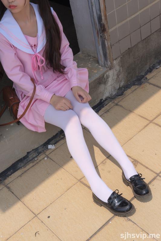 taotuhome[森萝财团] X-026 JK粉色校服白丝 萝莉丝袜写真套图第79张