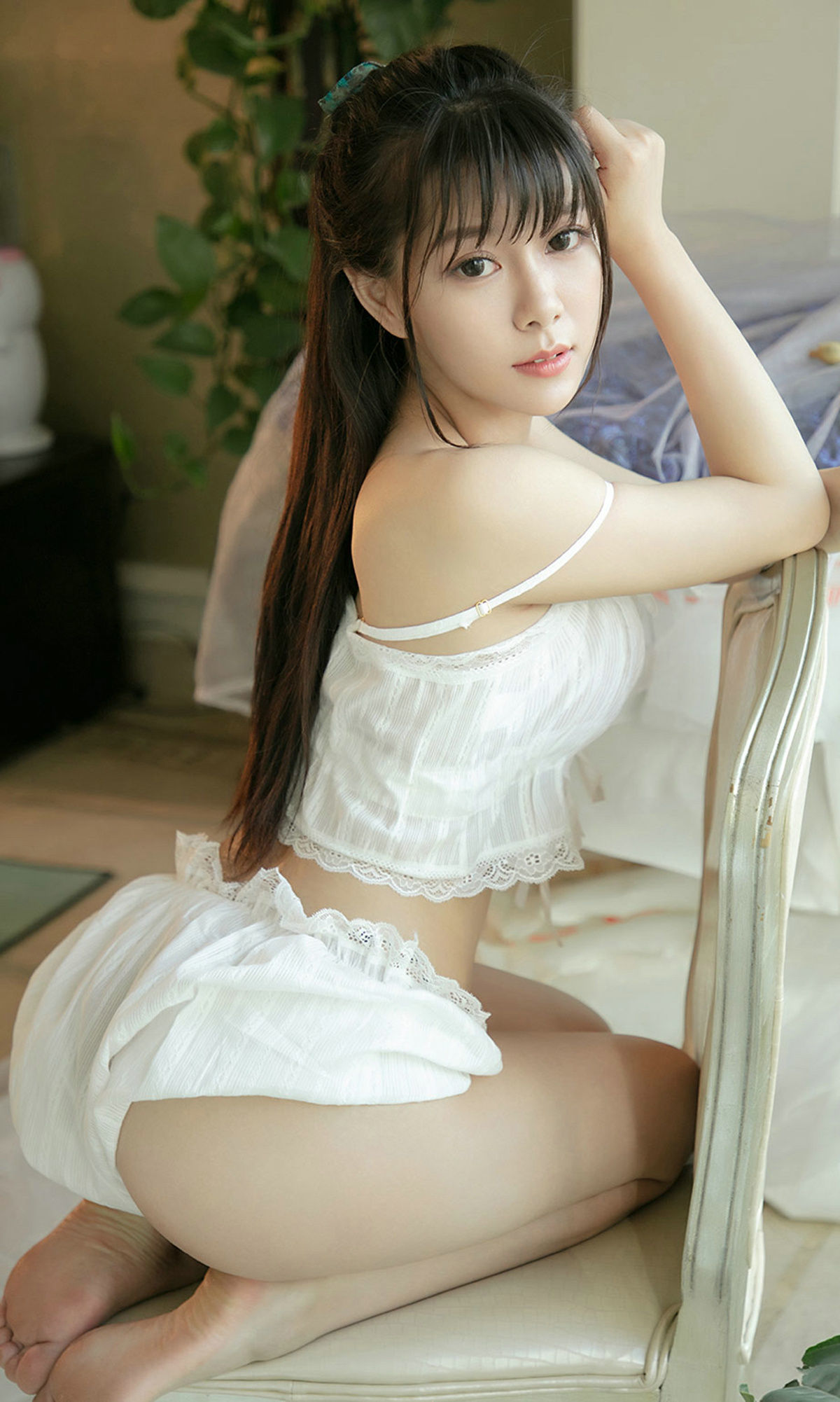 [Ugirls爱尤物] No.1509 Sarah &#8211; 白苹果 写真套图[35P]