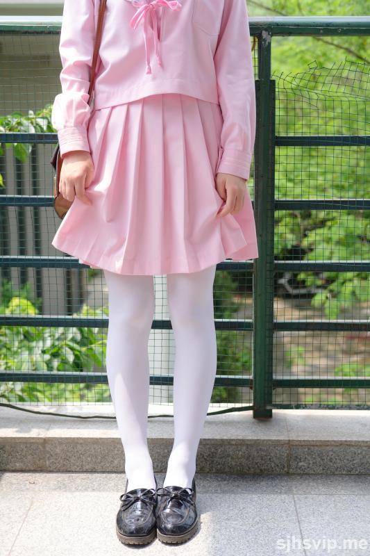 taotuhome[森萝财团] X-026 JK粉色校服白丝 萝莉丝袜写真套图第70张