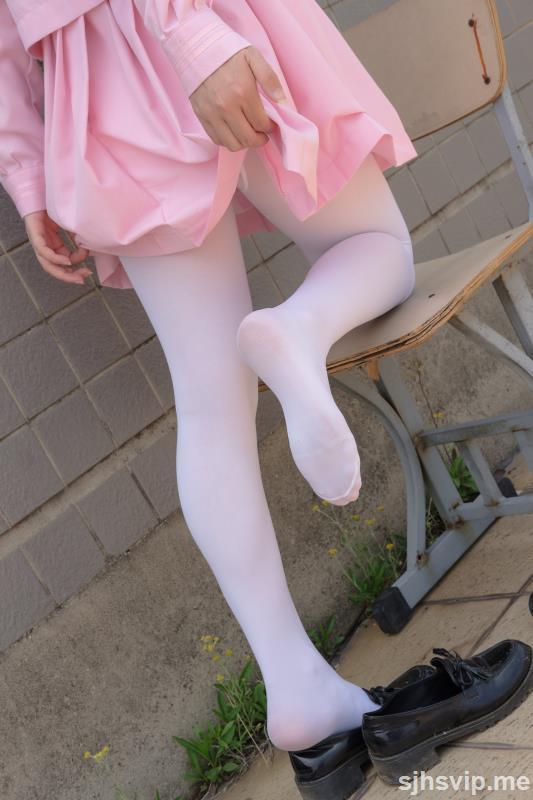 taotuhome[森萝财团] X-026 JK粉色校服白丝 萝莉丝袜写真套图第46张