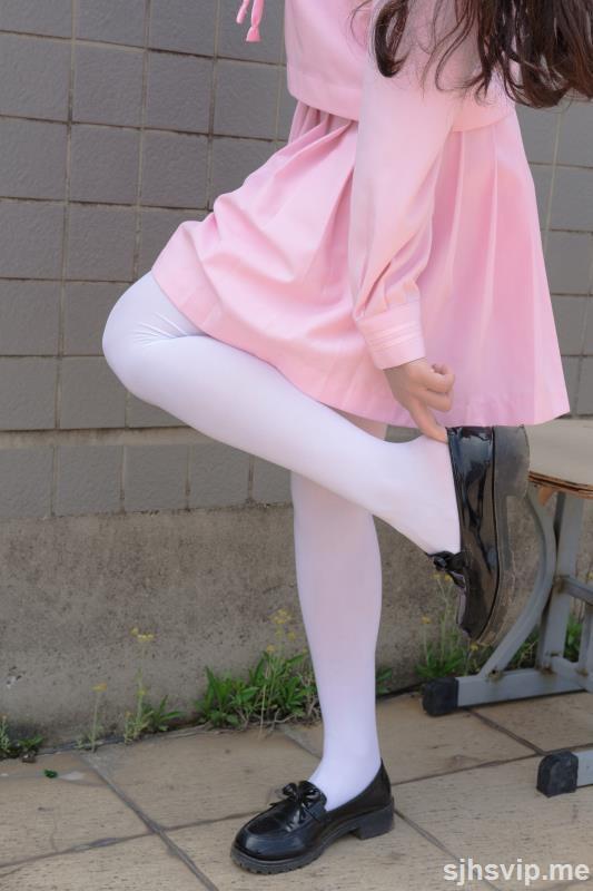taotuhome[森萝财团] X-026 JK粉色校服白丝 萝莉丝袜写真套图第56张