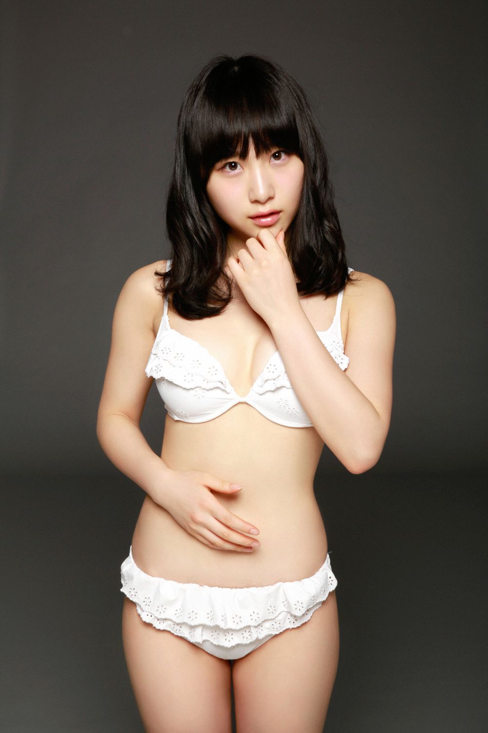 [YS Web] Vol.657 AKB48 小嶋真子,加藤玲奈,田野優花,高橋朱里 - 18歳のAKB48 [50P]