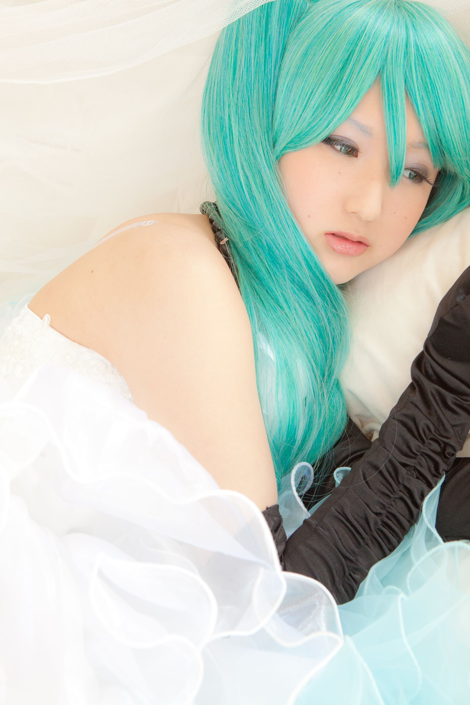 [Cospaly] 绿发美少女coser-Vocaloid - Beautiful Hatsune Miku 套图[99P]