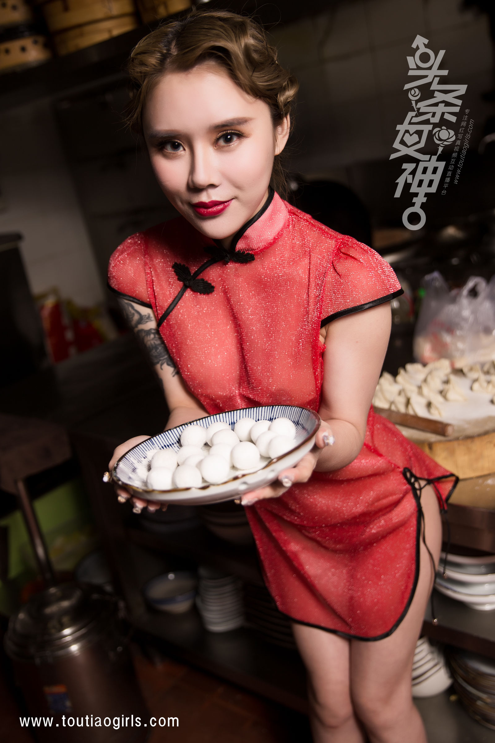 taotuhome[TouTiao头条女神]  爱丽莎 - 爱吃饺子 写真套图第14张