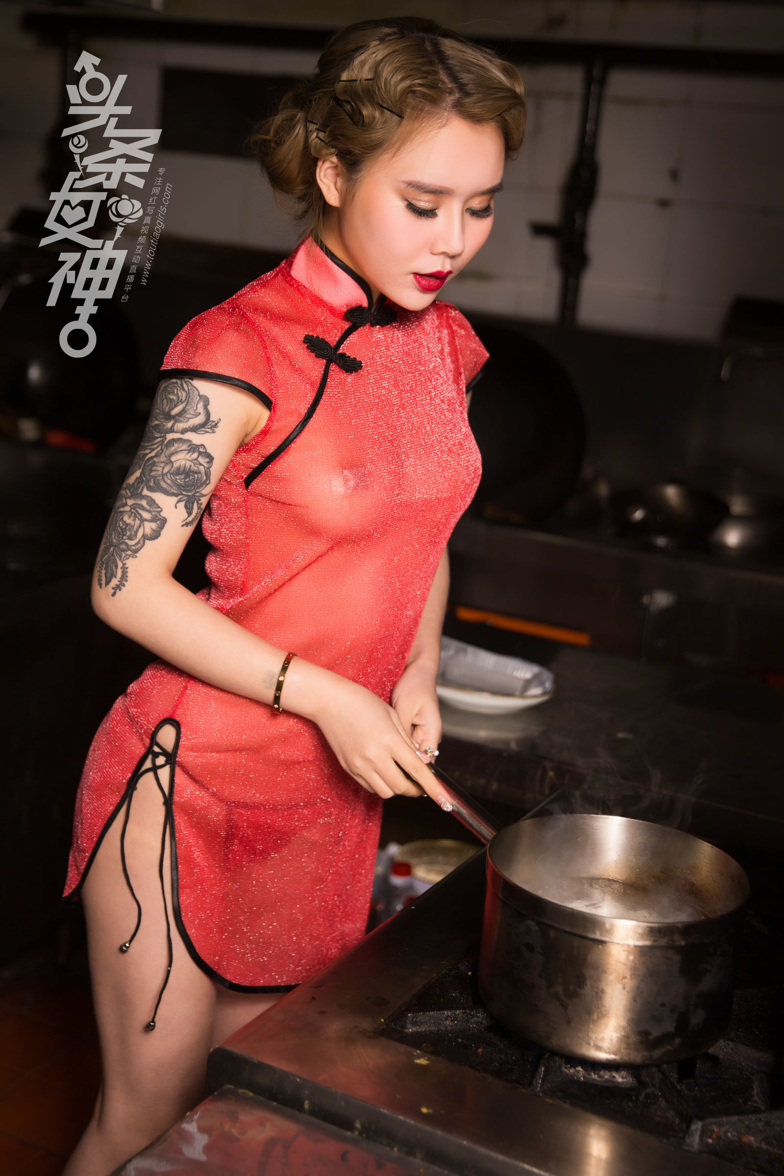 taotuhome[TouTiao头条女神]  爱丽莎 - 爱吃饺子 写真套图第21张