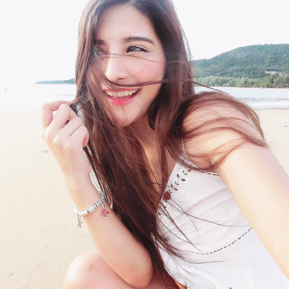 泰国混血美女Kingkaew Karnthiang颜值逆天性感迷人写真41P