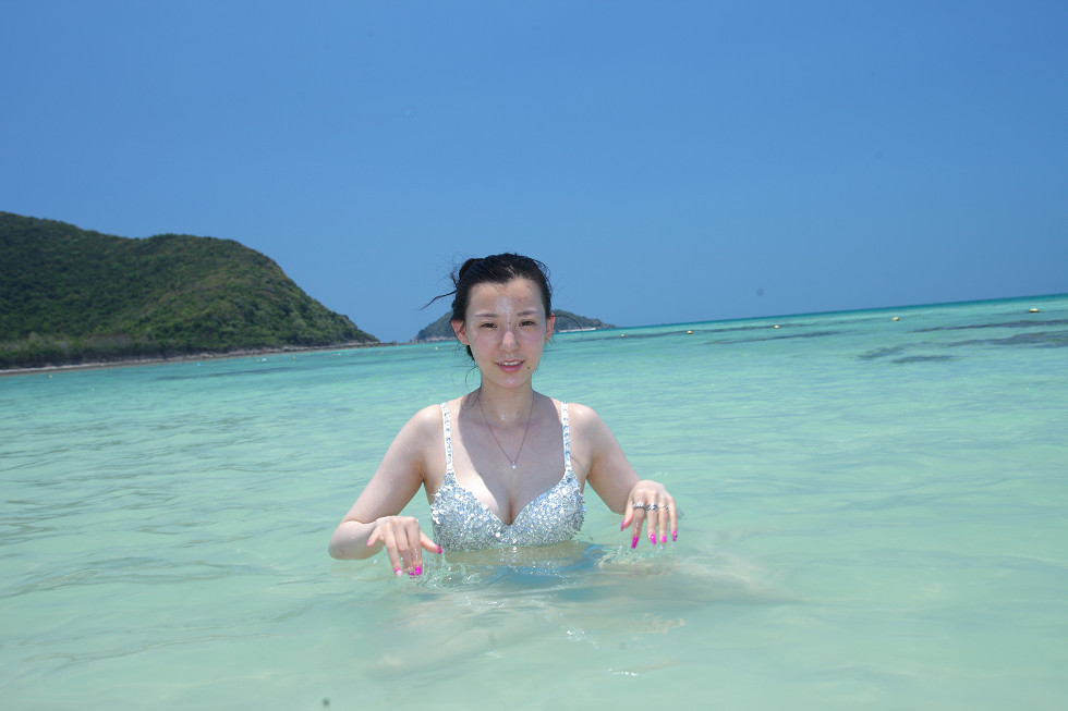 国模西西泰国旅游泳池性感比基尼加海边银色美人鱼完美身材写真447P