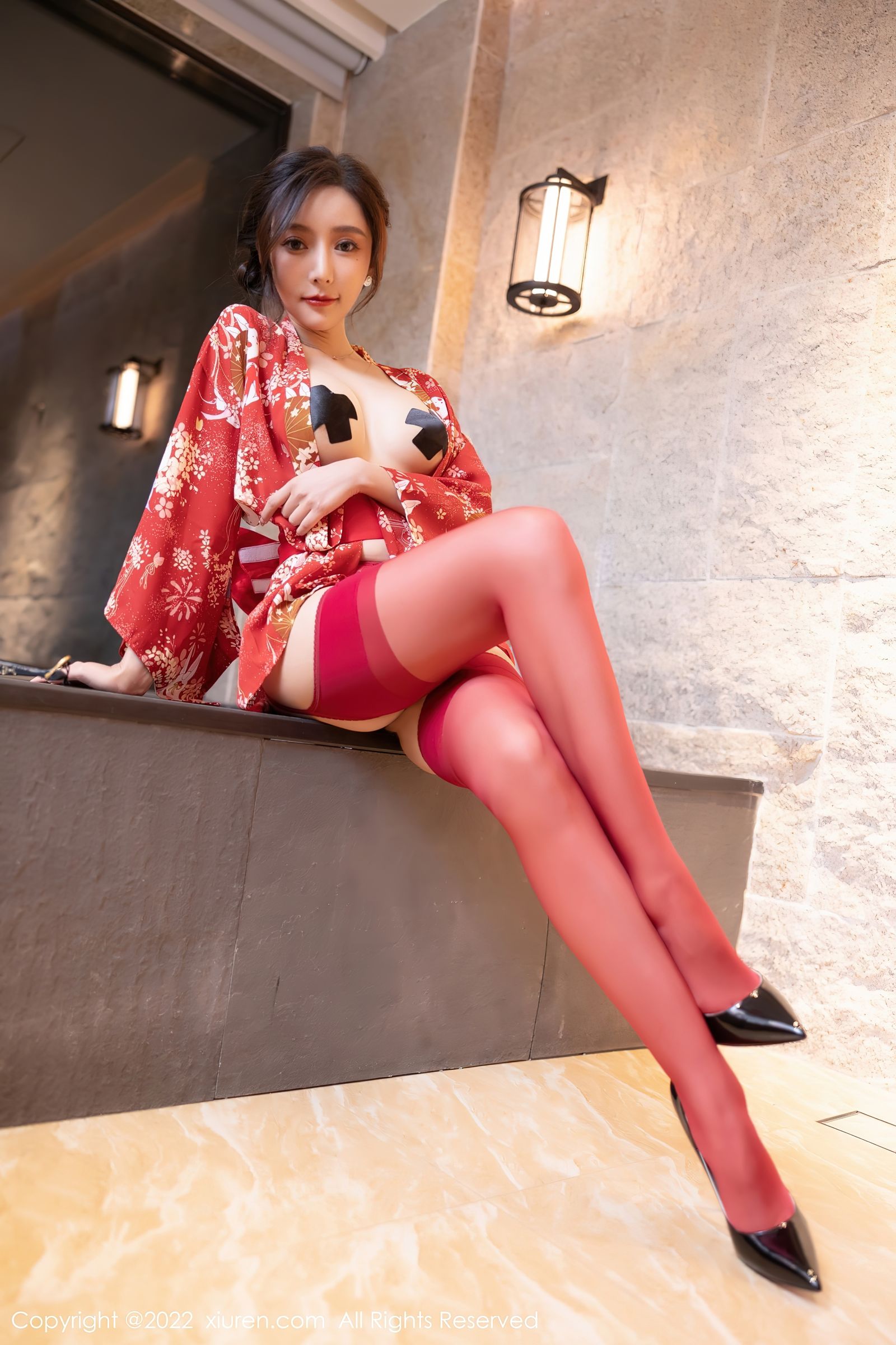 [XiuRen秀人网]-No.4748-王馨瑶yanni-红色日式和服搭配红色丝袜-套图之家