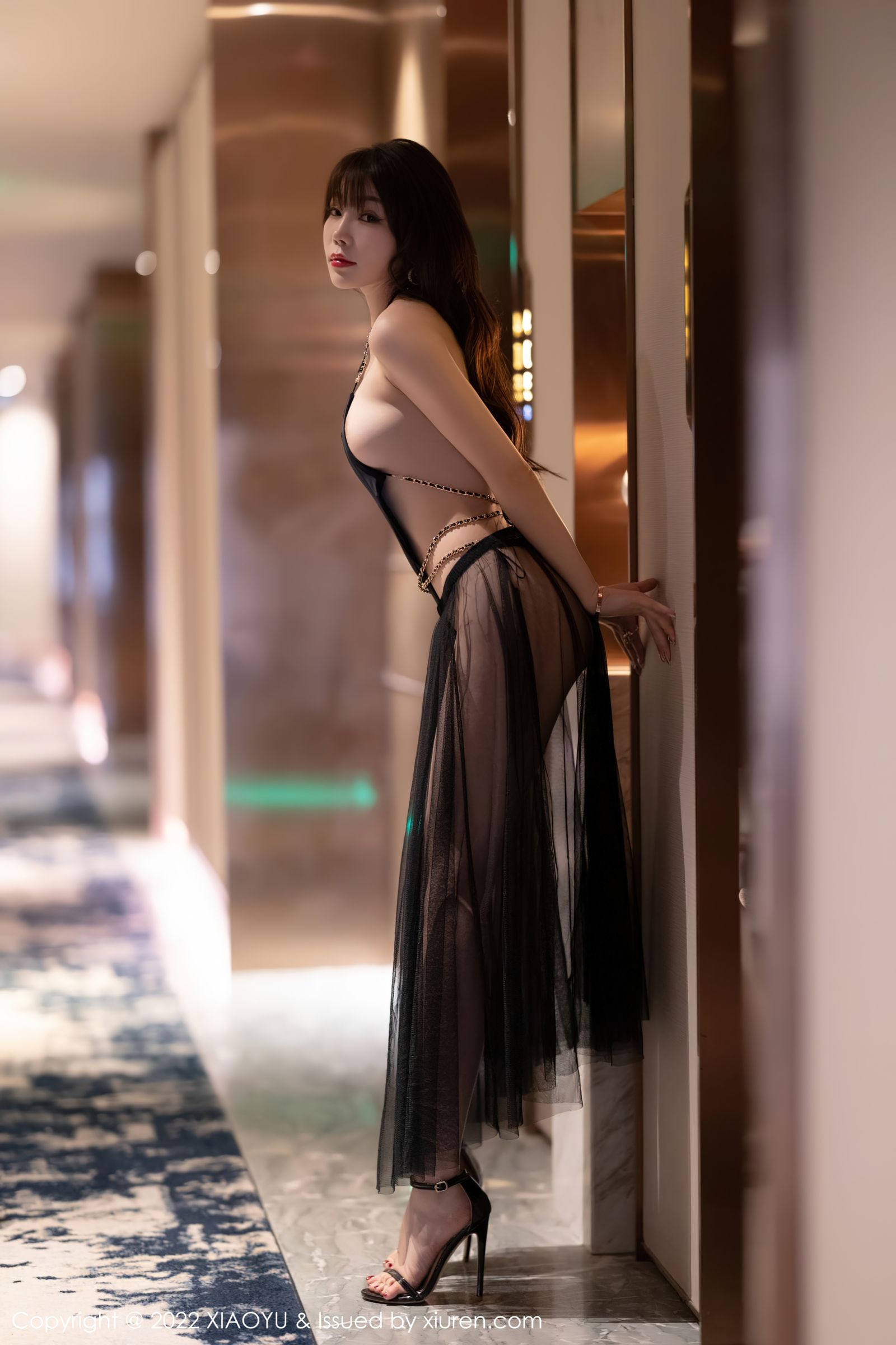 [XIAOYU语画界]-Vol.701-芝芝Booty-酒店场景-网纱透明长裙黑色高跟鞋-套图之家