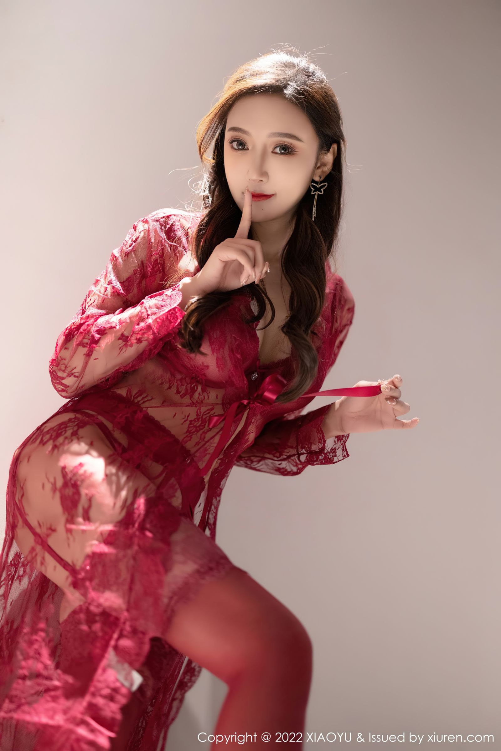 [XIAOYU语画界]-Vol.699-王馨瑶yanni-惠州旅拍-红色蕾丝内衣搭配红色丝袜-套图之家